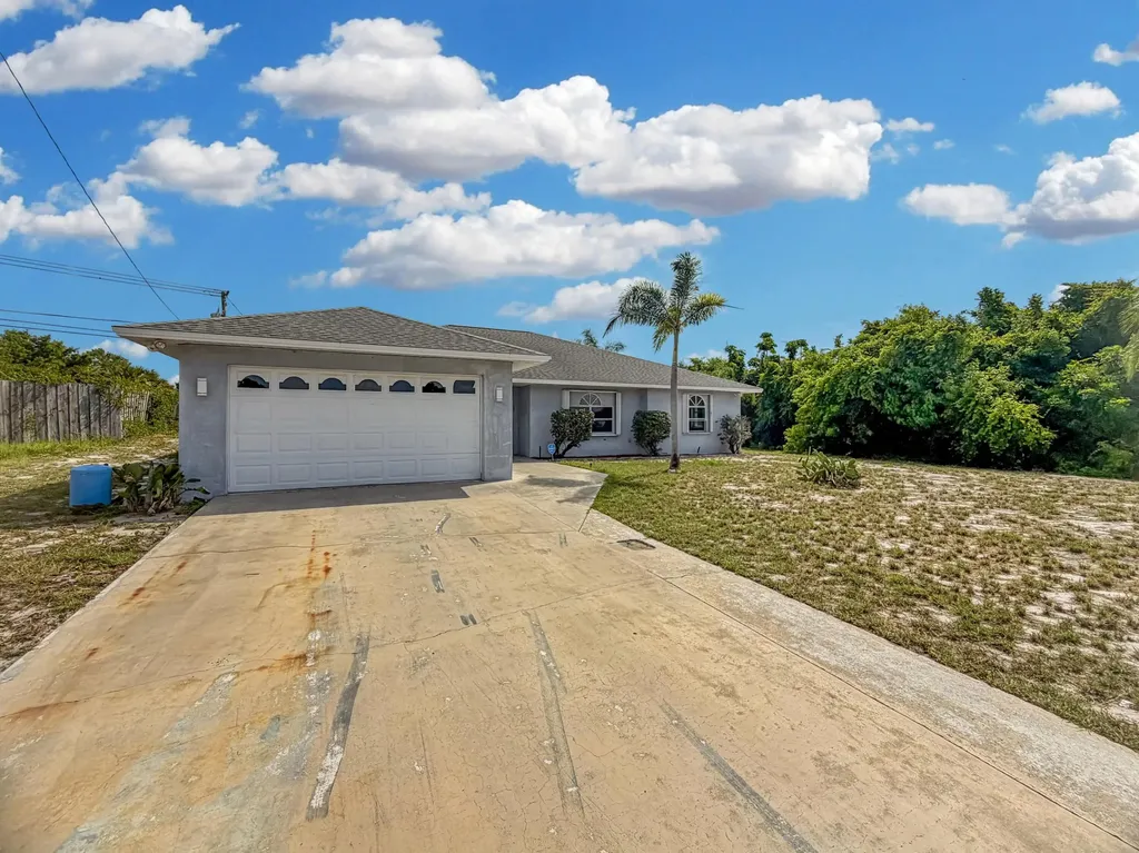 2361 NE 21st Avenue Jensen Beach FL 34957