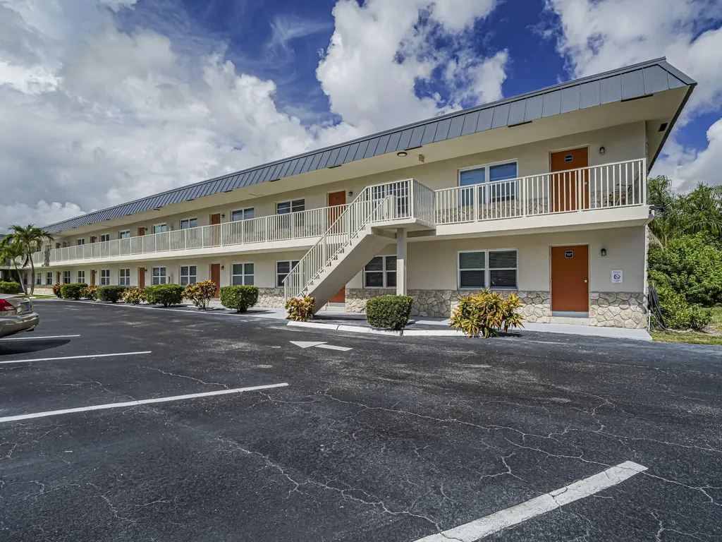 923 22nd Place Vero Beach FL 32960