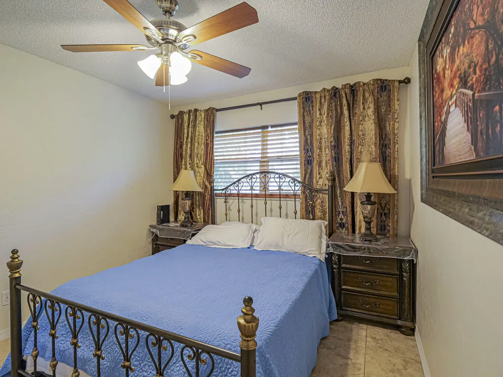 923 22nd Place Vero Beach FL 32960