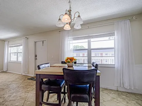923 22nd Place Vero Beach FL 32960