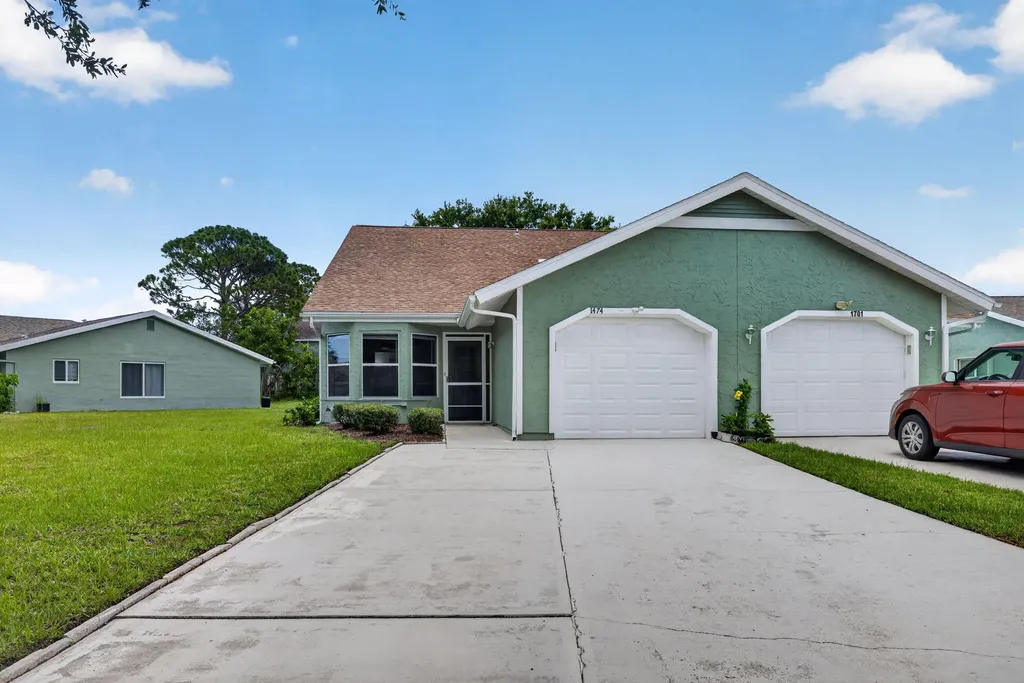 1474 SE Rivergreen Circle Port St Lucie FL 34952