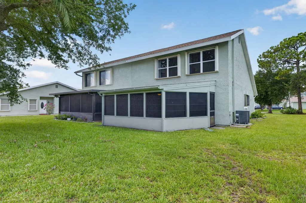 1474 SE Rivergreen Circle Port St Lucie FL 34952