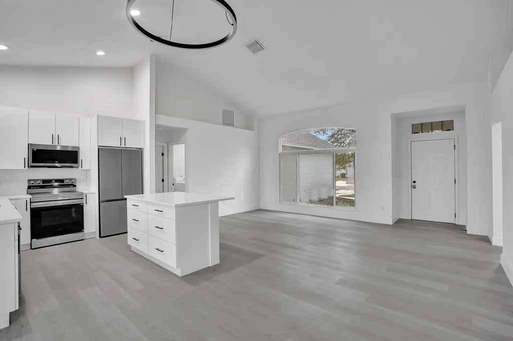 1237 SW Edinburgh Drive Port St Lucie FL 34953