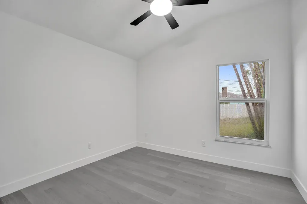 1237 SW Edinburgh Drive Port St Lucie FL 34953