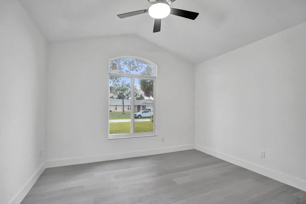 1237 SW Edinburgh Drive Port St Lucie FL 34953