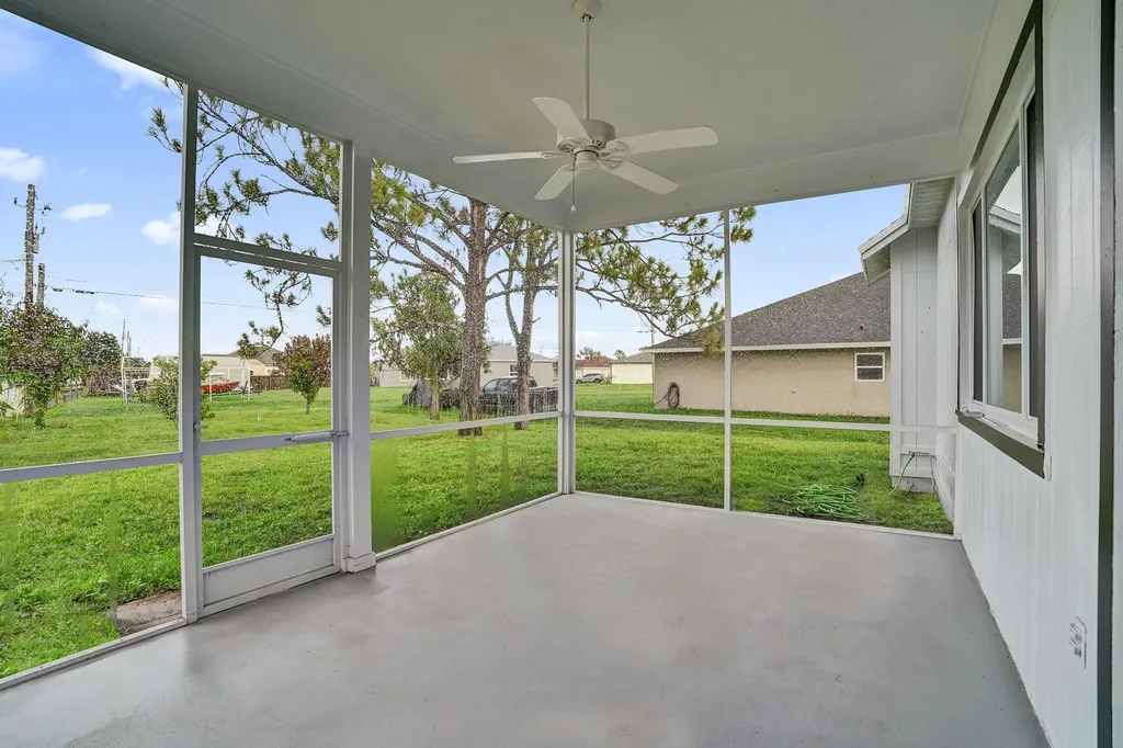 1237 SW Edinburgh Drive Port St Lucie FL 34953