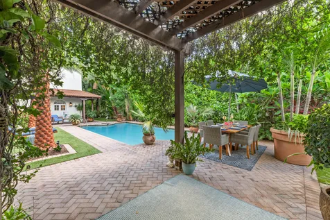 227 Marlborough Road West Palm Beach FL 33405