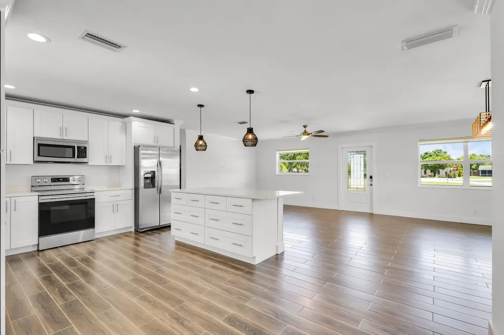 204 W Whitney Drive Jupiter FL 33458