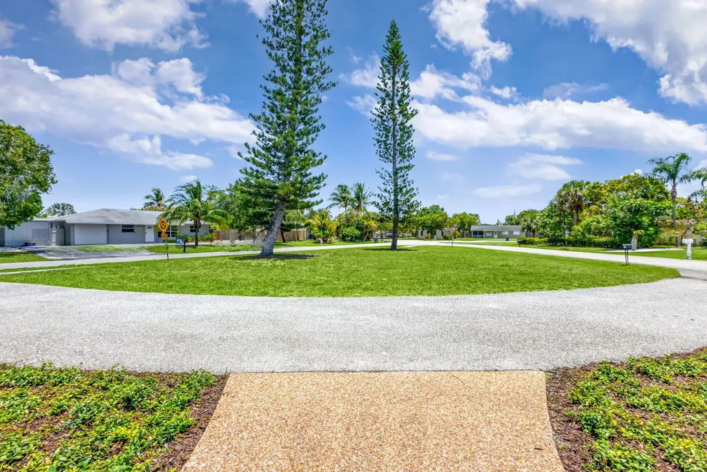204 W Whitney Drive Jupiter FL 33458
