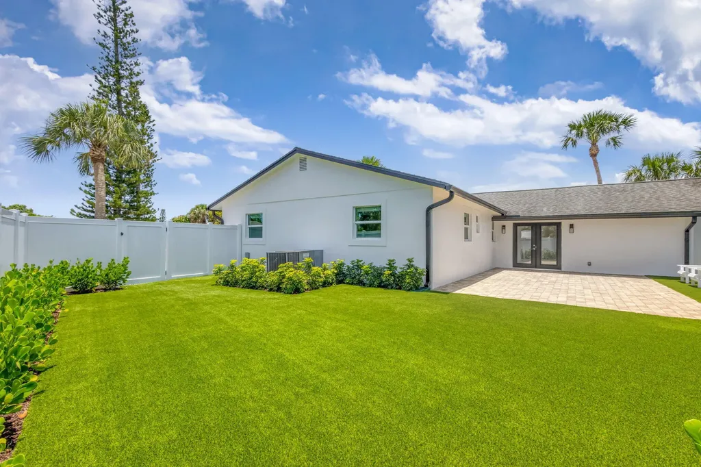 204 W Whitney Drive Jupiter FL 33458