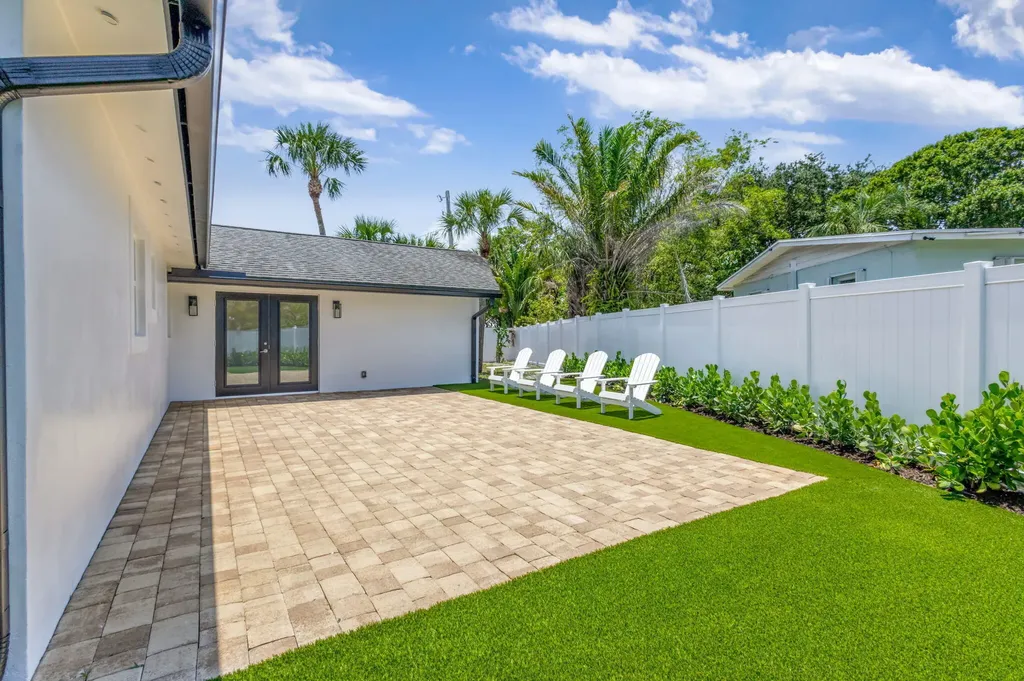 204 W Whitney Drive Jupiter FL 33458