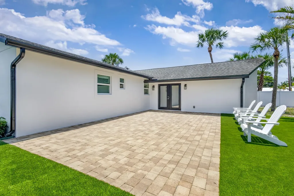204 W Whitney Drive Jupiter FL 33458