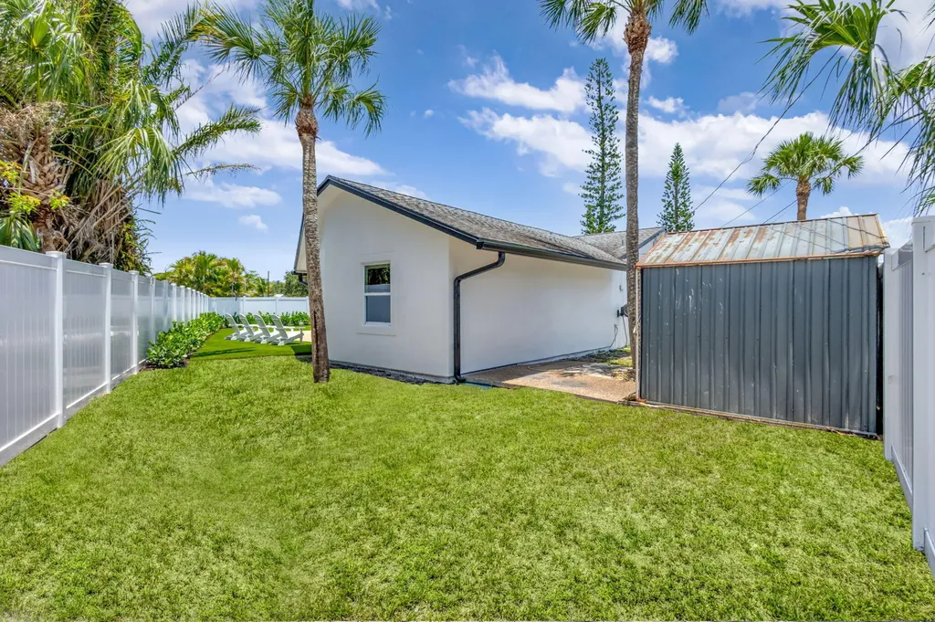 204 W Whitney Drive Jupiter FL 33458