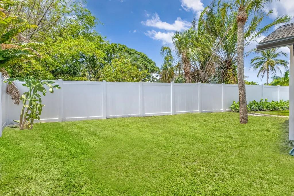 204 W Whitney Drive Jupiter FL 33458