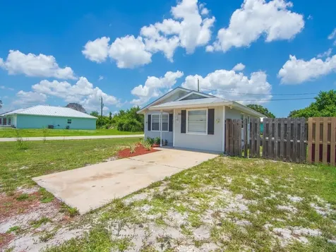 368 14th Place SW Vero Beach FL 32962