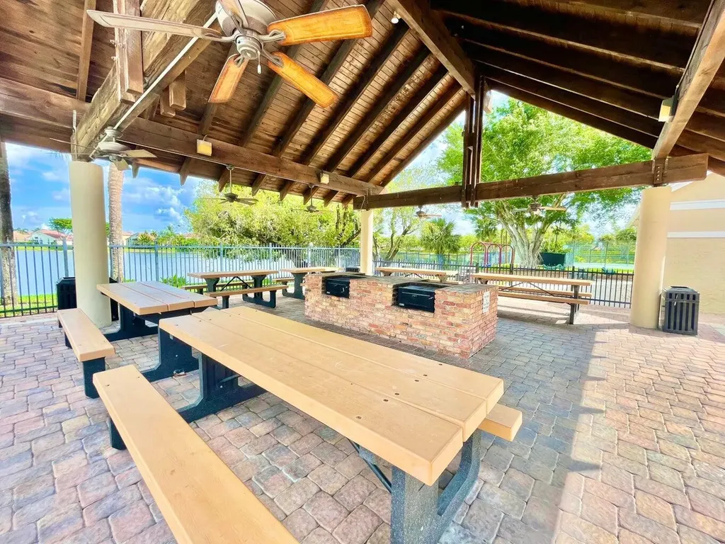 10875 Old Bridgeport Lane Boca Raton FL 33498
