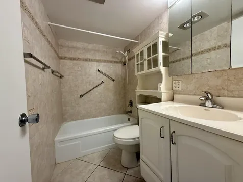 141 Northampton G West Palm Beach FL 33417