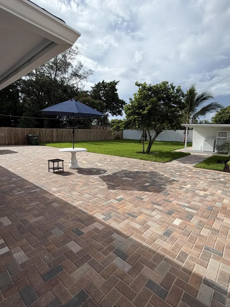 5612 S 36th Street Greenacres FL 33463