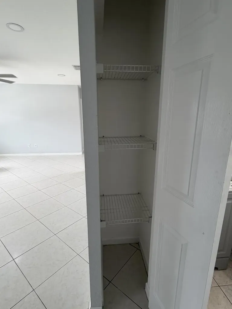 5612 S 36th Street Greenacres FL 33463
