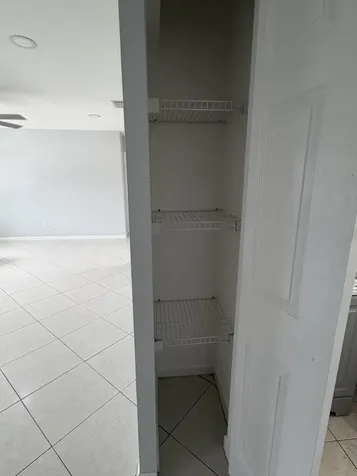 5612 S 36th Street Greenacres FL 33463