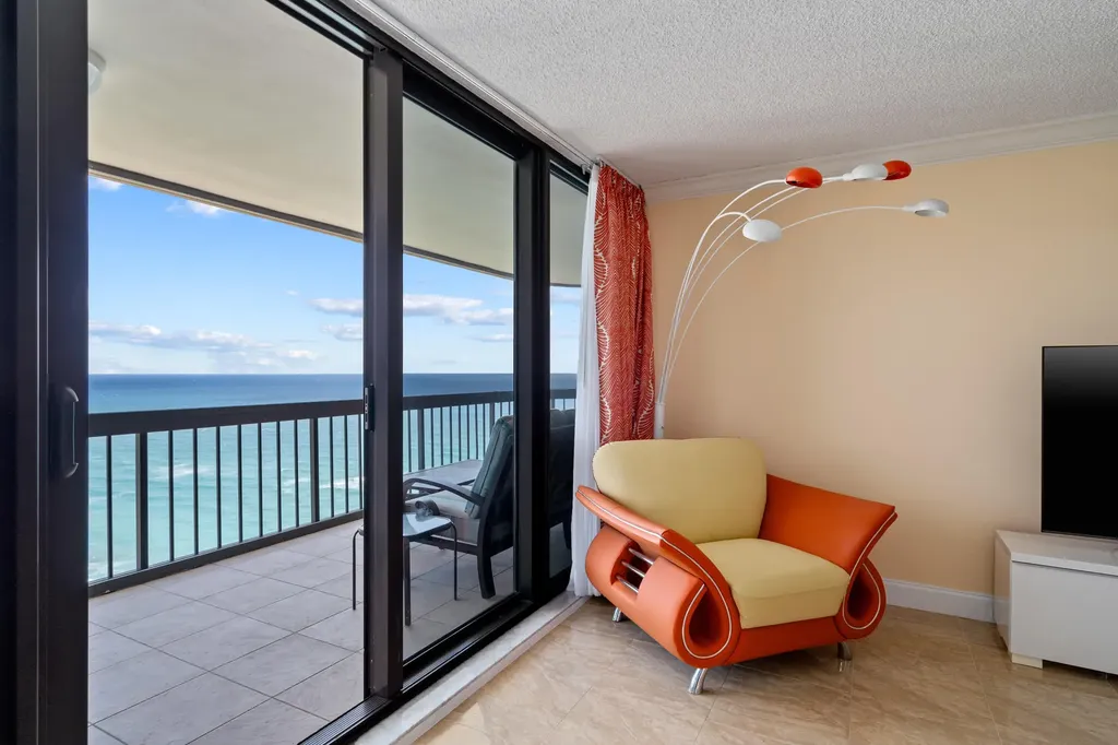 5380 N Ocean Drive Riviera Beach FL 33404