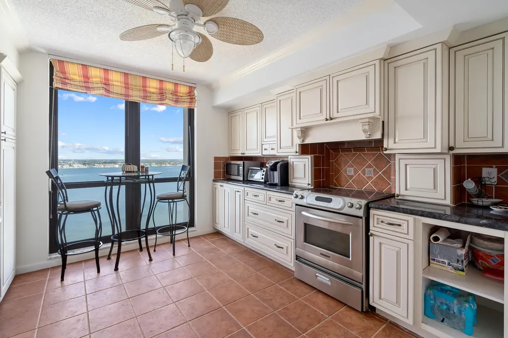 5380 N Ocean Drive Riviera Beach FL 33404