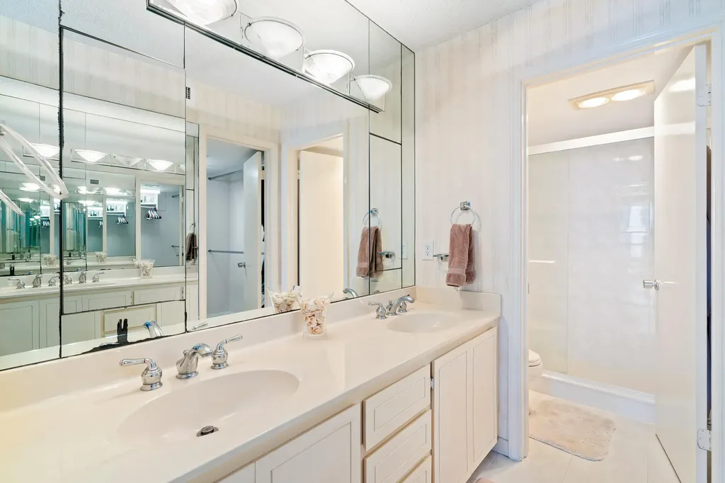 5380 N Ocean Drive Riviera Beach FL 33404