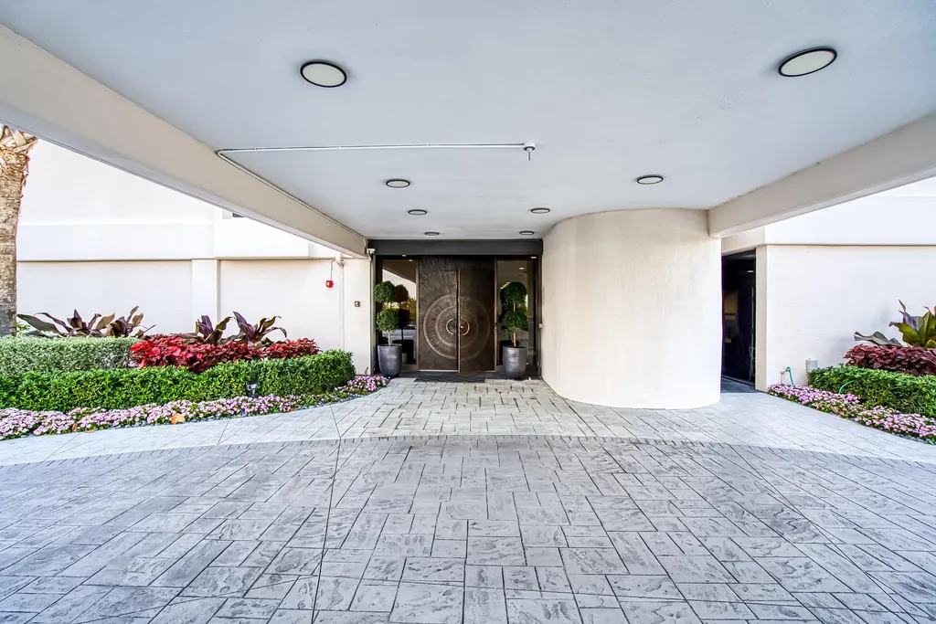 5380 N Ocean Drive Riviera Beach FL 33404