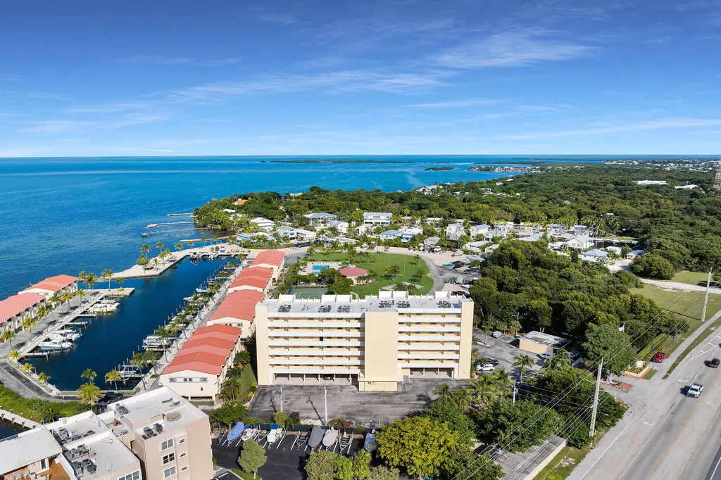 88540 Overseas Highway Tavernier FL 33070
