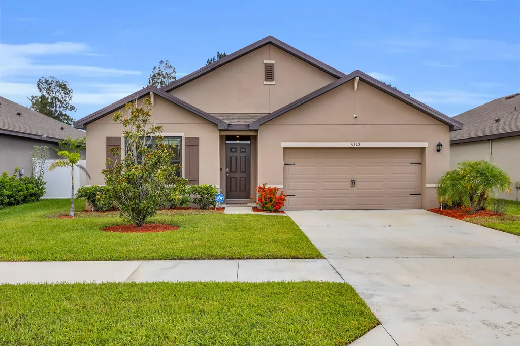 5312 Amusement Avenue Fort Pierce FL 34947