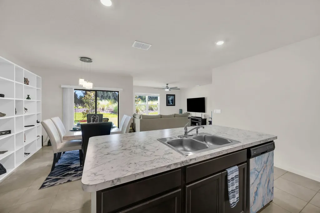 5312 Amusement Avenue Fort Pierce FL 34947