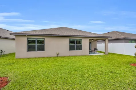 5312 Amusement Avenue Fort Pierce FL 34947