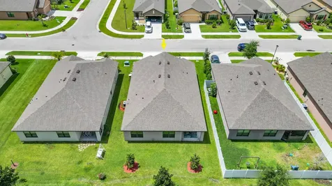 5312 Amusement Avenue Fort Pierce FL 34947