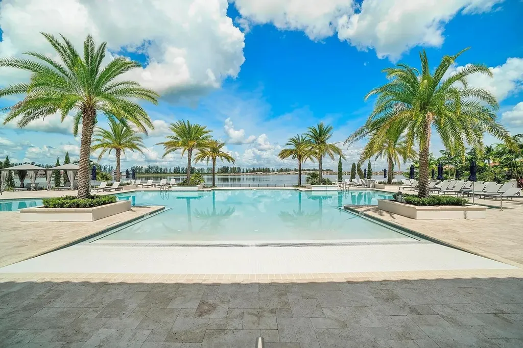 8540 W Parkland Bay Trail Parkland FL 33076