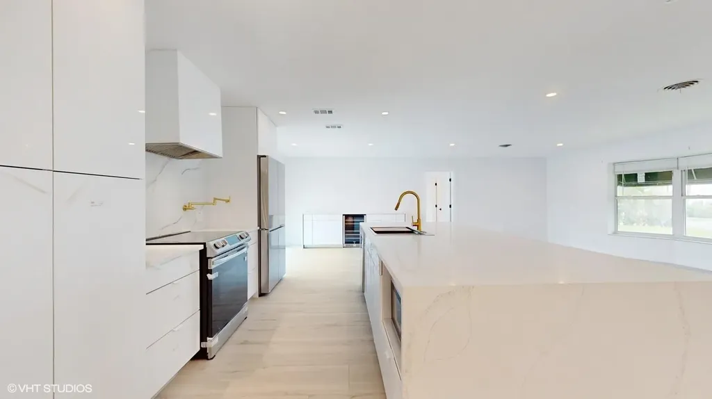 4761 NE 28th Avenue Fort Lauderdale FL 33308
