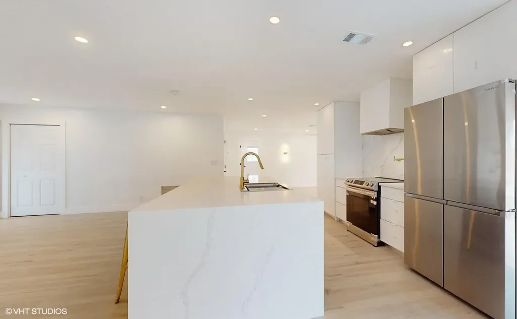 4761 NE 28th Avenue Fort Lauderdale FL 33308