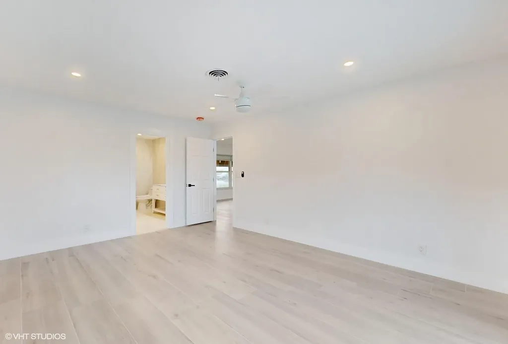 4761 NE 28th Avenue Fort Lauderdale FL 33308
