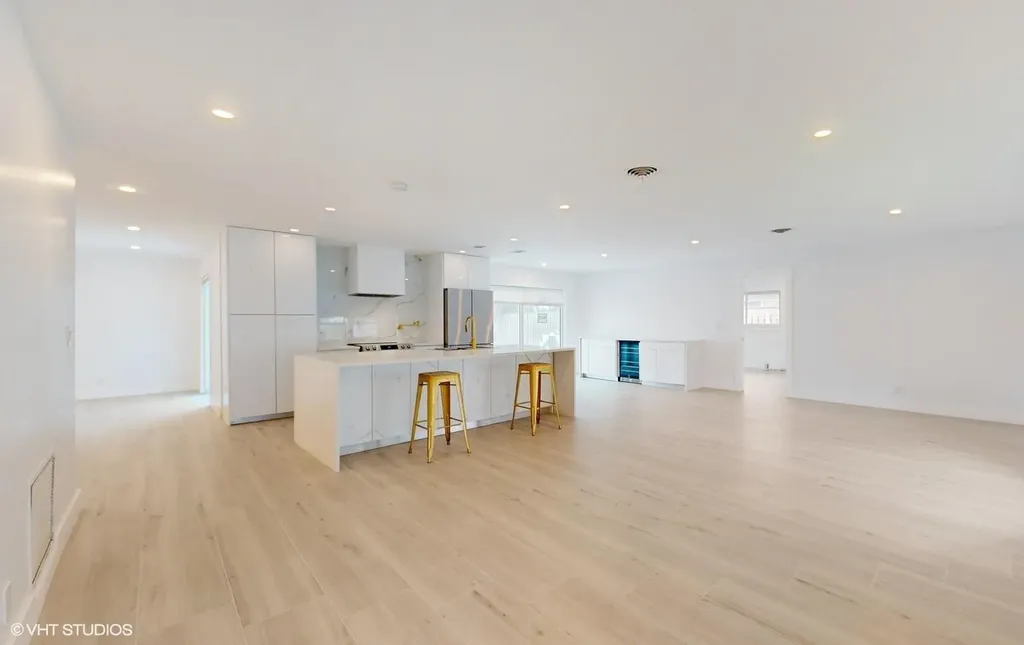 4761 NE 28th Avenue Fort Lauderdale FL 33308