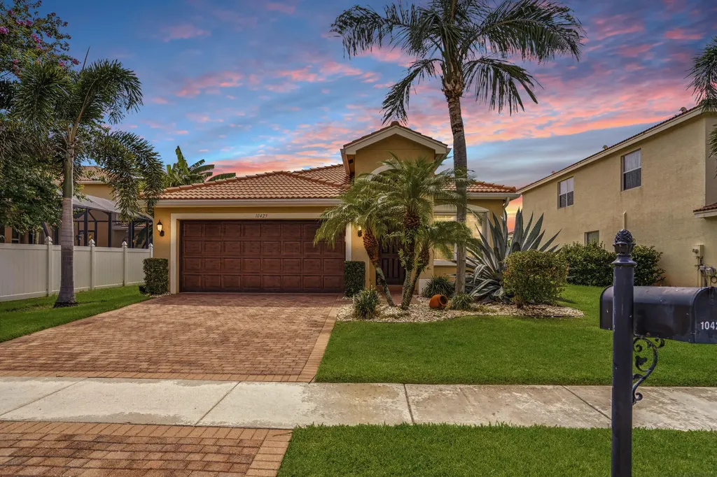 10425 Pearwood Place Boynton Beach FL 33437