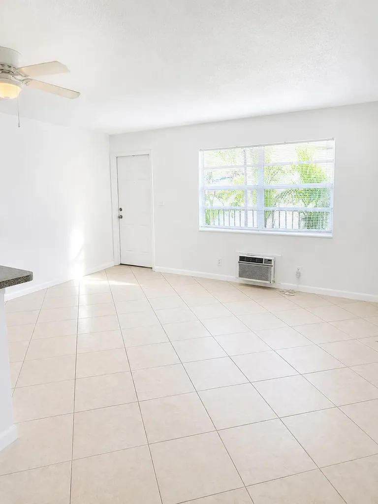 1960 NE 48th Street Pompano Beach FL 33064