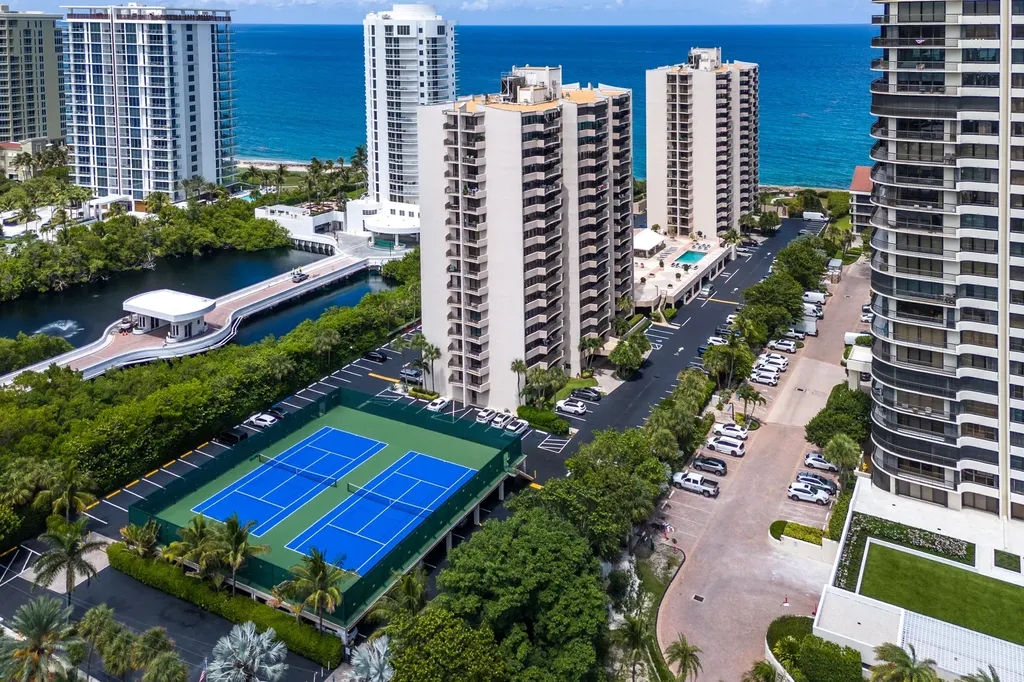 4200 N Ocean Drive Singer Island FL 33404