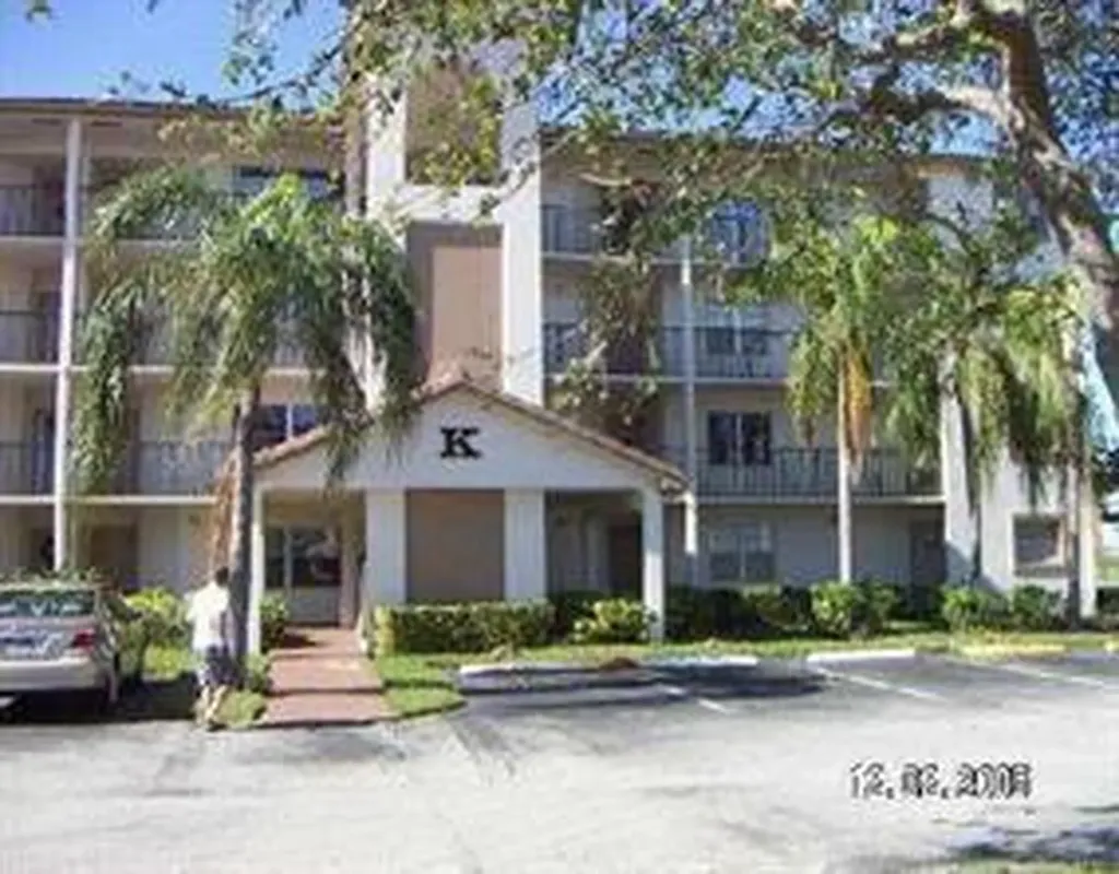 1300 SW 125th Avenue Pembroke Pines FL 33027