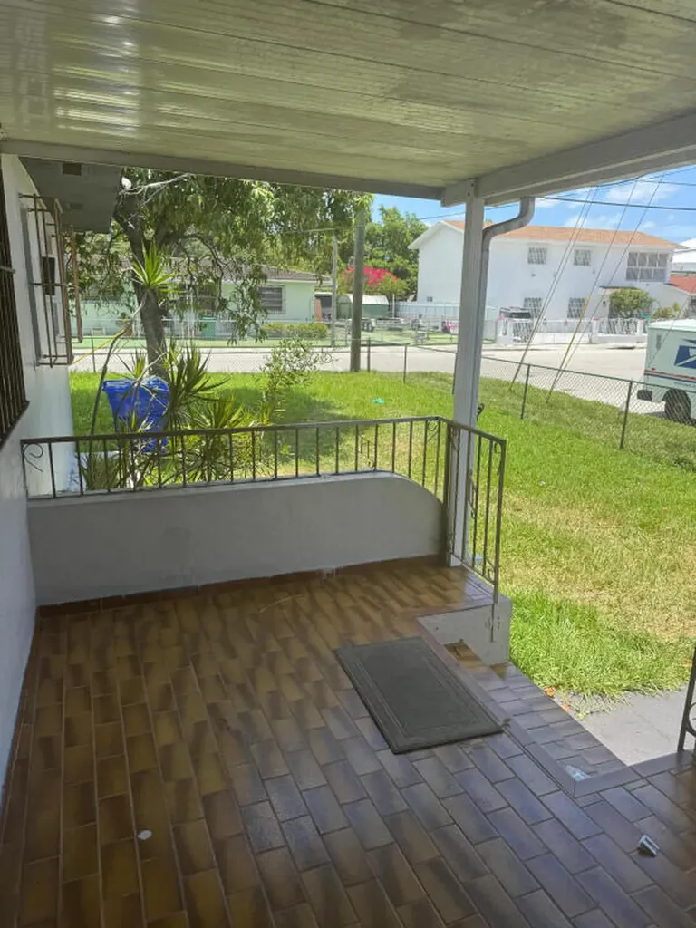 88 NW 18th Avenue Miami FL 33125