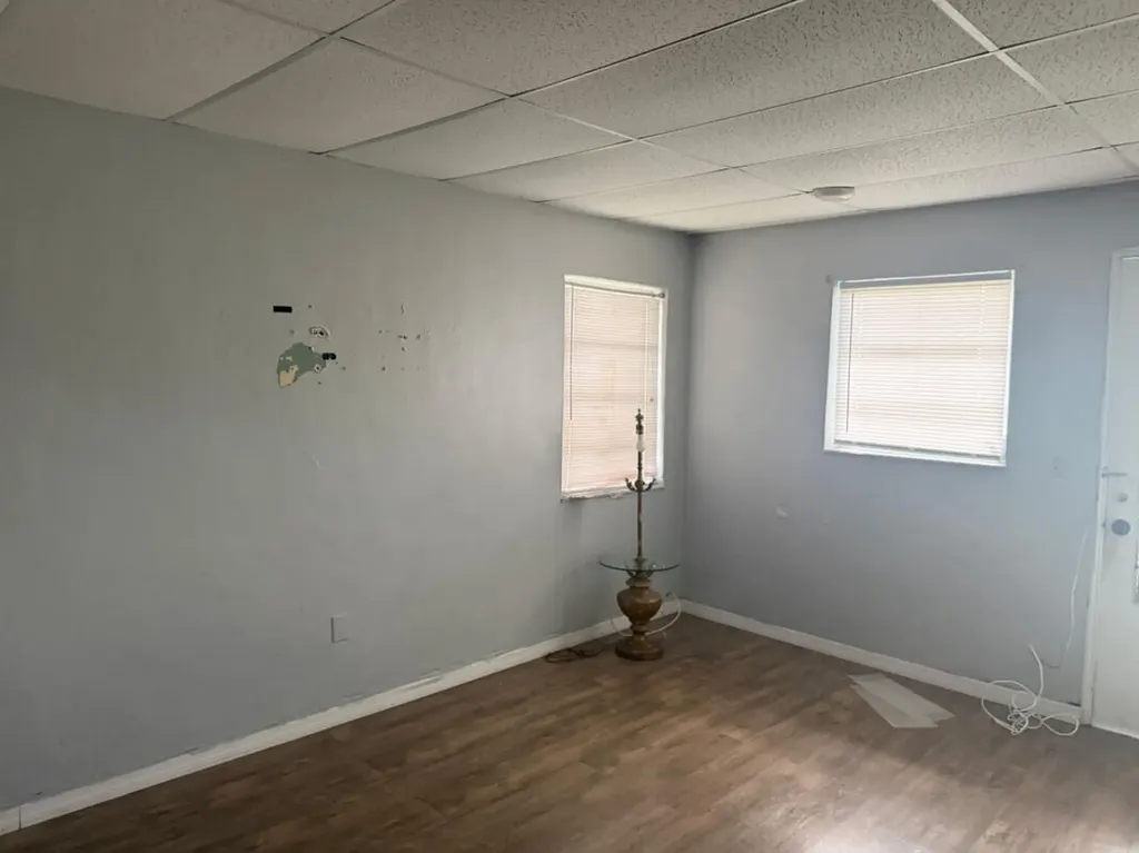 88 NW 18th Avenue Miami FL 33125