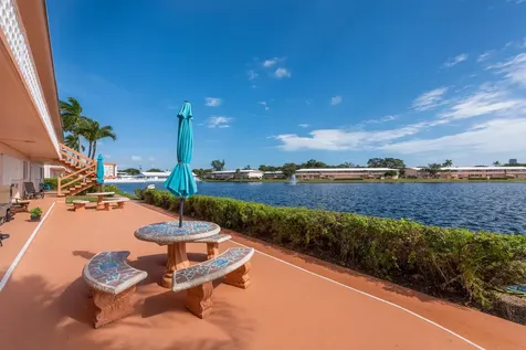 925 SW 11th Avenue Hallandale FL 33009
