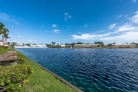 925 SW 11th Avenue Hallandale FL 33009