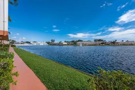 925 SW 11th Avenue Hallandale FL 33009
