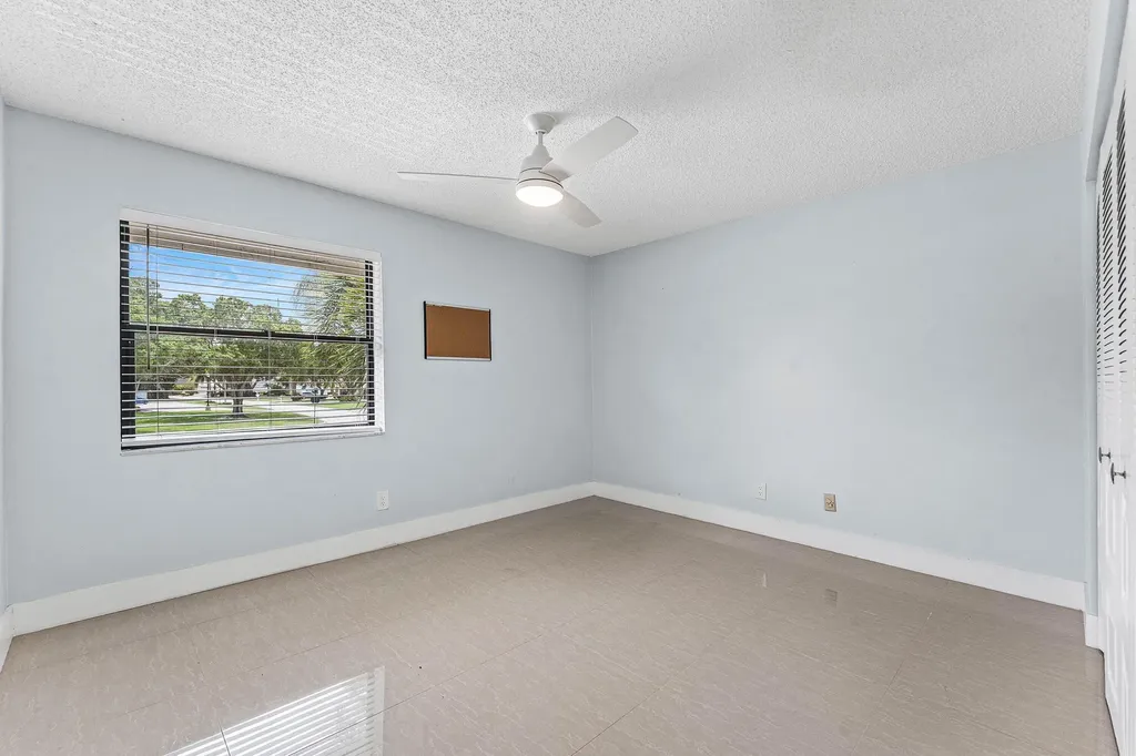 12926 Briarlake Drive Palm Beach Gardens FL 33418
