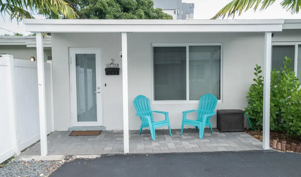1909 NE 2nd Street Pompano Beach FL 33060