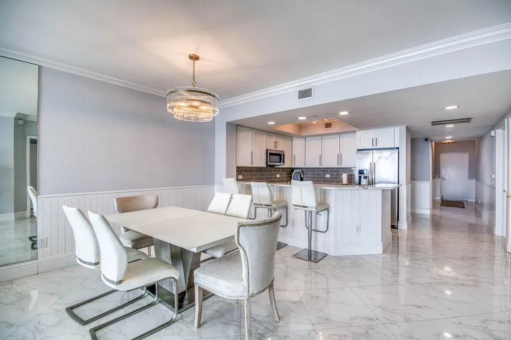 2650 Lake Shore Drive Riviera Beach FL 33404